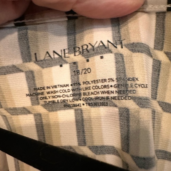 Lane Bryant Black, Tan, and White Geometric Blouse - Picture 5 of 5